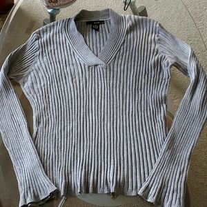 Ribbed knit v-neck sweater